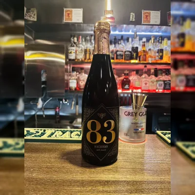 店名と同じ番号のミードスパークリング